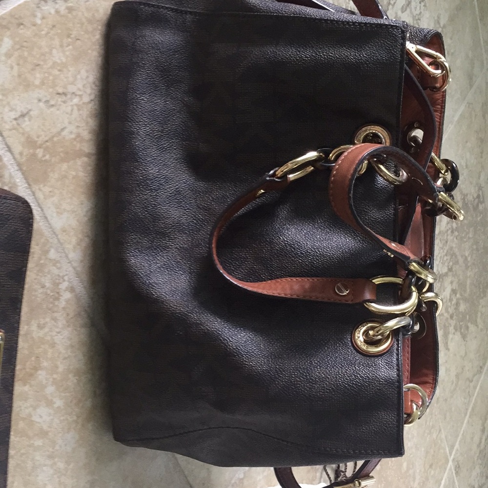 Handbag